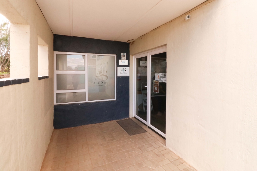 To Let Commercial Property for Rent in Top Town Eastern Cape